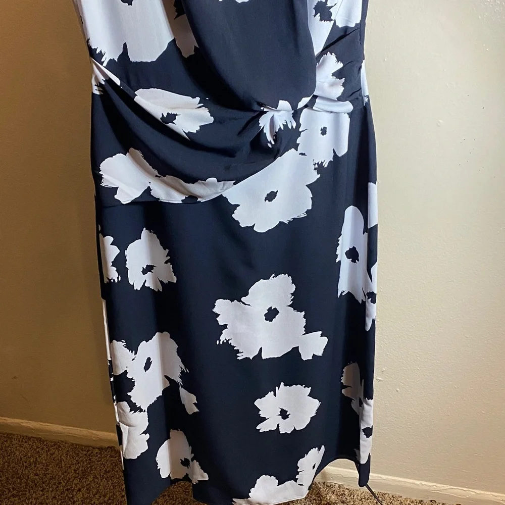 Ann Taylor Factory Navy and White Floral Midi Dress - Picture 5 of 6